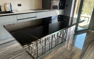 marmura bucatarie proiecte interioare stoneoutlet 3 - Proiecte de Interior folosind Piatră Naturală