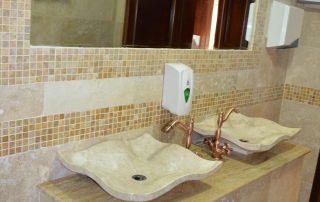 travertin in baie proiect in interior 8 - Proiecte de Interior folosind Piatră Naturală