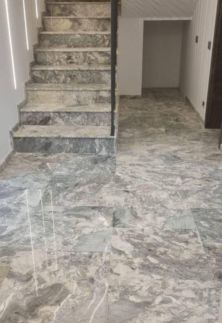 trepte contratrepte placaj marmura aqua blue - Glaf Marmură Aqua Blue Lustruită Bizotat 1L 120 x 20 x 2cm